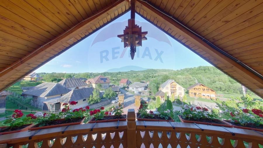 Pensiune cu 10 camere de vanzare in Breb - 5