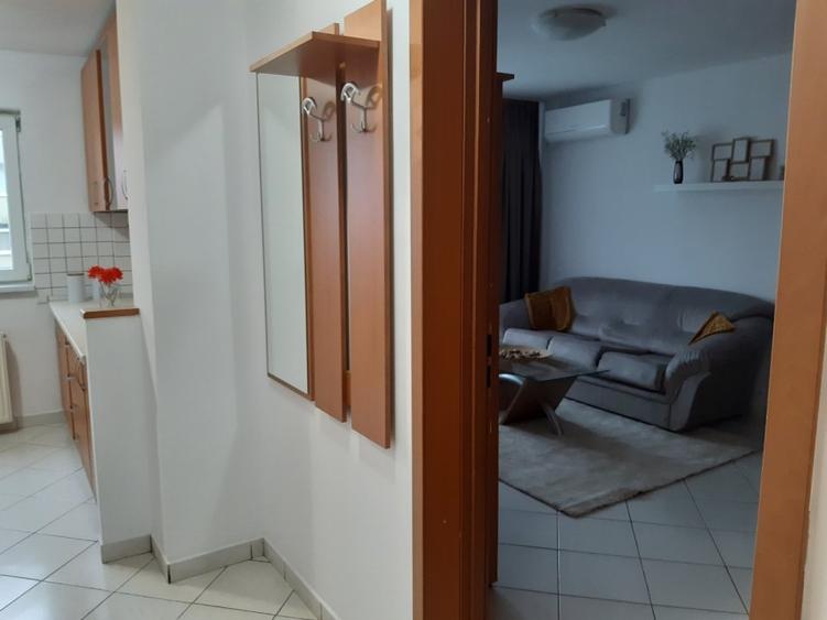 victoriei titulescu,renovat nou,foarte curat,utilat nou,boxa. - 5