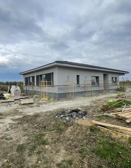 De vanzare duplex pe parter in Remetea spre Bucova? - 1