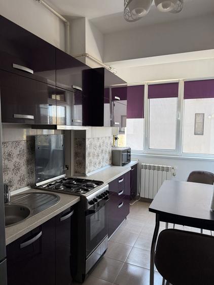 De inchiriat apartament cu 2 camere zona Tomis Nord Constanta - 1