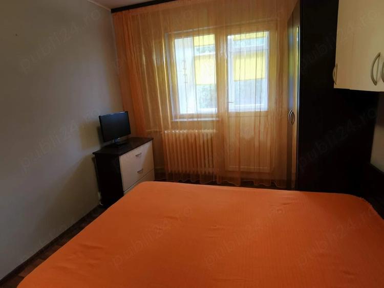 Inchiriez apartament 2 camere - 3