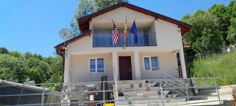 Casa la munte aproape de Paltinul - 8