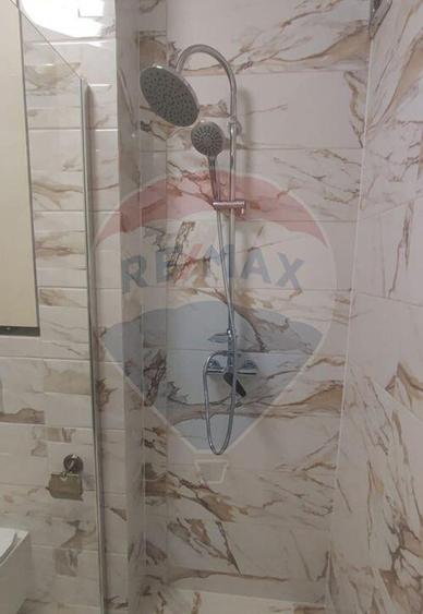 De inchiriat apartament 3 camere lux etaj 1 zona podul Ce... - 11