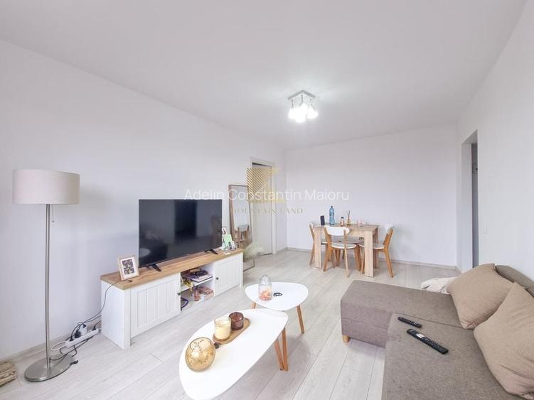 Apartament de 2 camere, semidecomandat, etaj 6/10, mobilat, Victoriei4