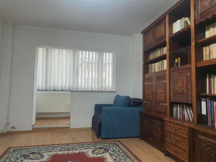 Apartament 3 camere, 2 bai, zona Astra- Carpatilor - 3