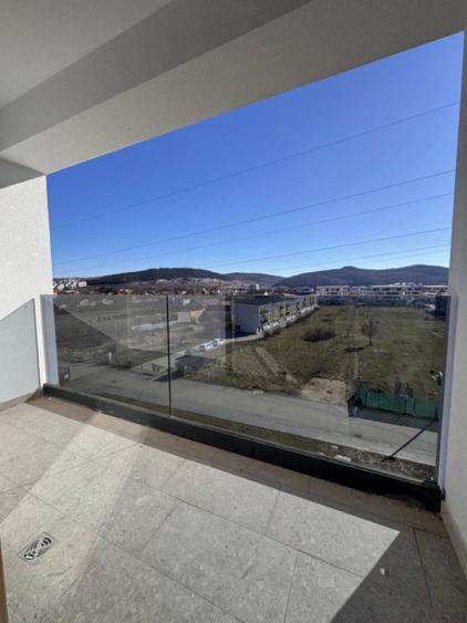 Apartament cu 2 camere semidecomandat în Florești — fotografia 1