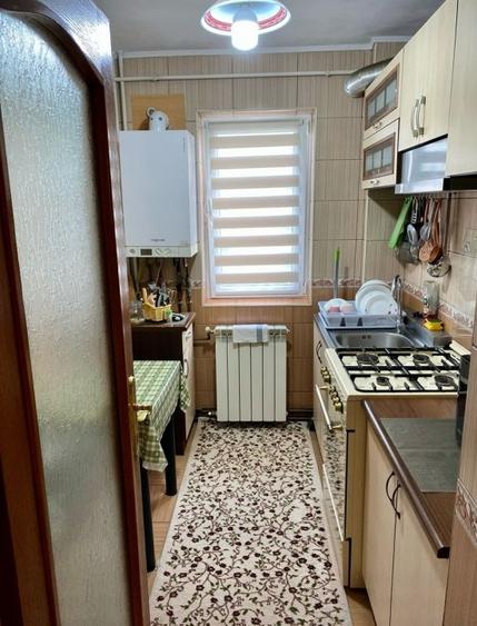 3 camere  etajul 3/4 zona Alexandru Cel Bun - 3