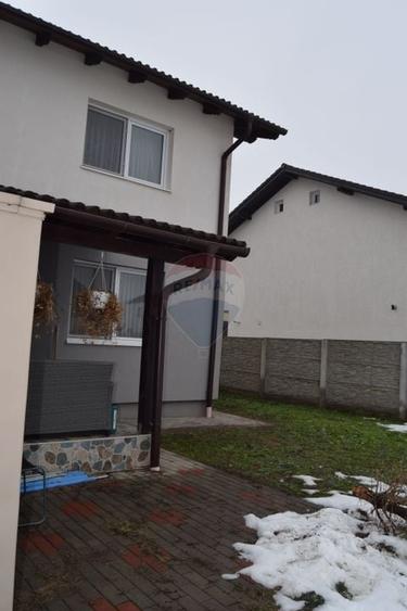 Duplex modern de vânzare ,Zonă rezidențială Dealul Furcilor-Alba Iulia - 2
