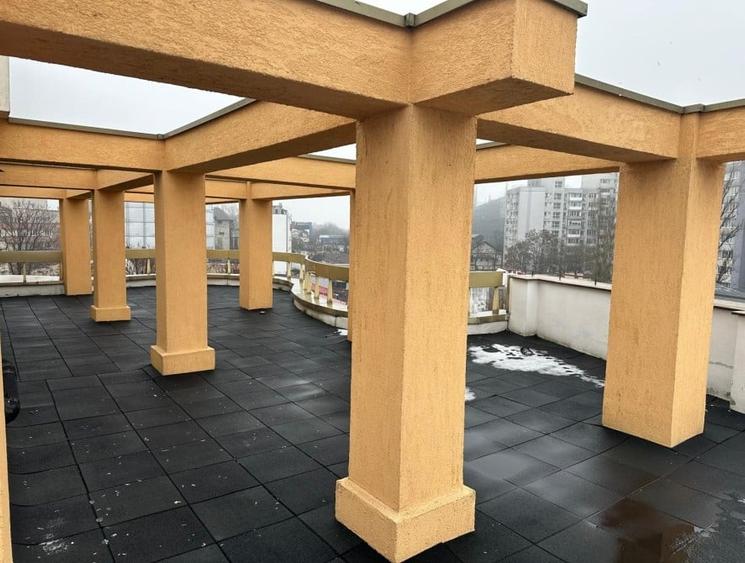 Office Piata Victoriei - 12