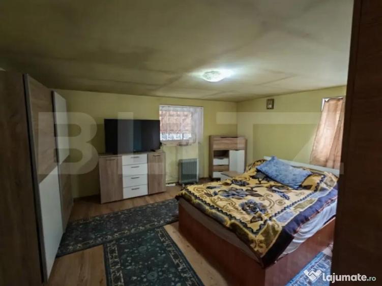 Casa cu 1.2 ha teren, lini?te totala, livada, acces asfa - 2