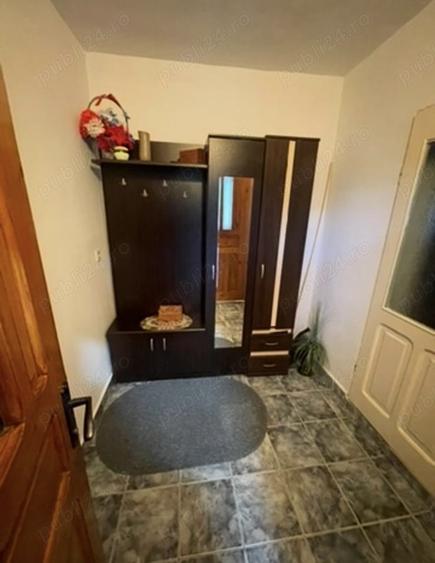 Vand casa in Gherla, zona centrala, curte comuna - 2