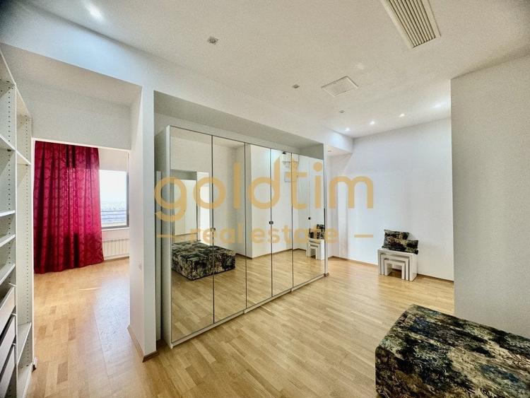 UNC/ PENTHOUSE/ TERASA 370 mp/SUPERB/ PRIVELISTE/INALTIME CAMERE3,5/2 PARCARI - 62