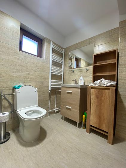 Vanzare casa P+1, teren 410 mp, zona centrala Targoviste. - 22