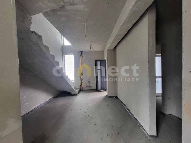 Casa individuala de vanzare | SU  113,7 mp | Teren 341 mp | Dezmir - 13