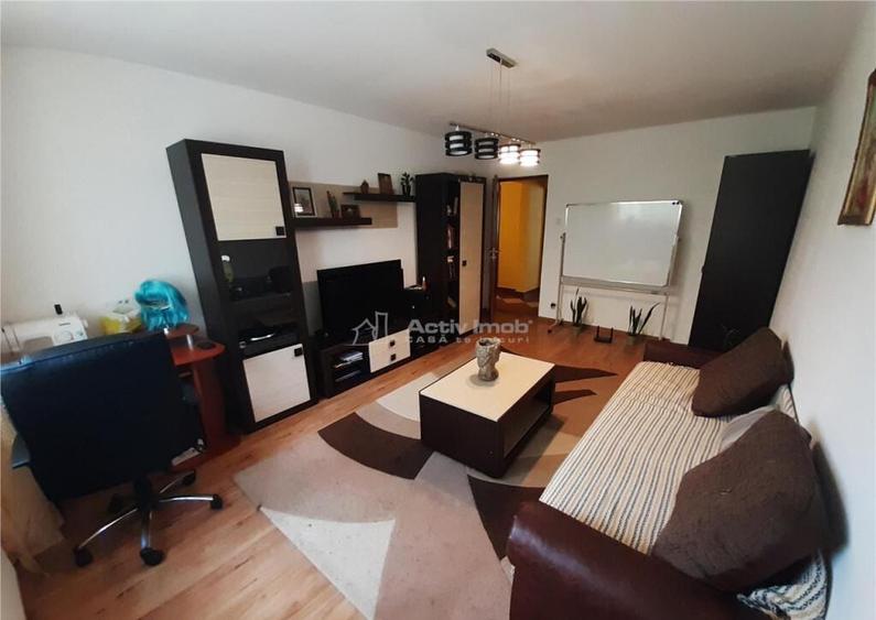 Resita, 2 Cam. Dec., Mobilat Utilat, Parter Inalt, Micro 4 - 18