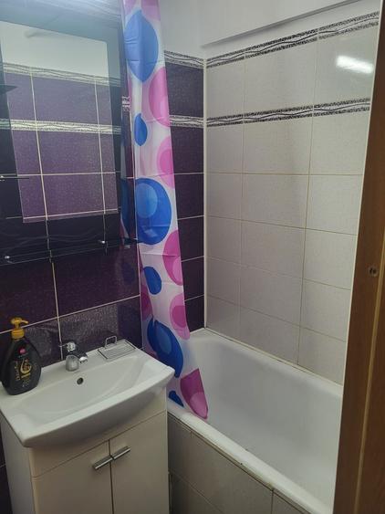 Inchiriez garsoniera - 8