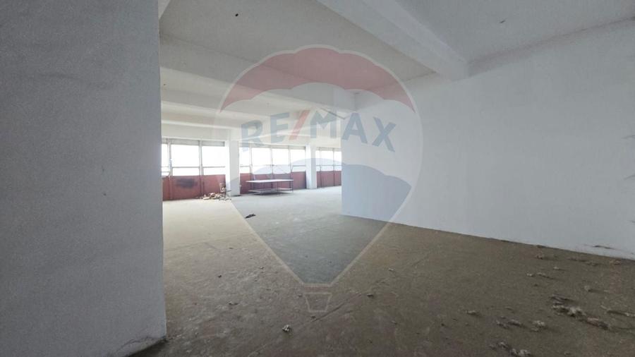 INCHIRIERE Spațiu Comercial de 2,428mp în zona Nord-Est - 6