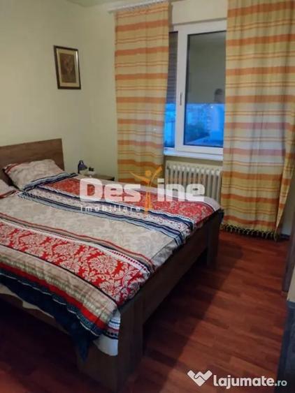 Apartament cu 4 camere decomandat în Alexandru cel Bun