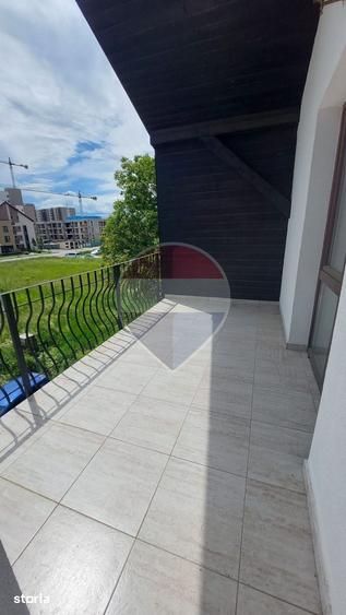 Apartament cu 2 camere decomandat în Tractorul