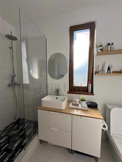 BUZIASULUI - CASA INDIVIDUALA - GARAJ - 3 CAMERE - 2 BAI - 2 TERASE - CENTRALA - - 7