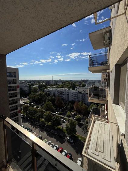 Apartament cu 2 camere decomandat în Roșu