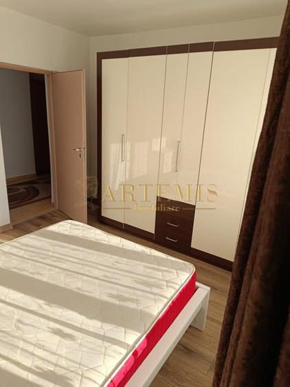 Apartament de 4 camere, decomandat, 96 mp., zona Calea Moldovei. - 5