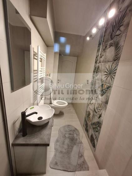 Apartament 2 cam de vanzare, 47 mp, lic Miron Costin, 85.900 euro