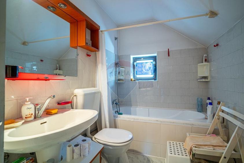 Vila cu 5 camere Sinaia, zonă liniștită, aproape de centrul statiunii - 11