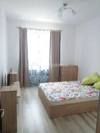 Se ofera spre inchiriere apartament cu 2 camere, decomandat, situat in zona Olimpia Se ofera spre inchiriere apartament cu 2 camere, decomandat, situat in zona Olimpia