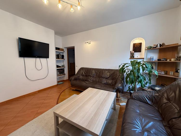 Vanzare 2 apartamente cu curte si terasa - 7