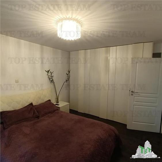 Apartament  de vanzare 4 camere si curte/ Domnesti - 7