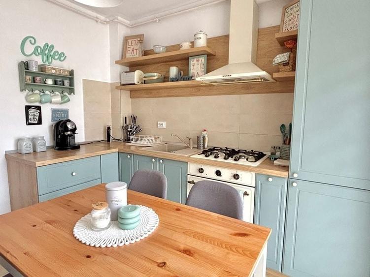 Apartament cu 2 camere decomandat în Central