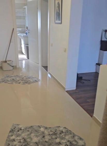 Casa de vanzare ,gaz,piscina etc - 9