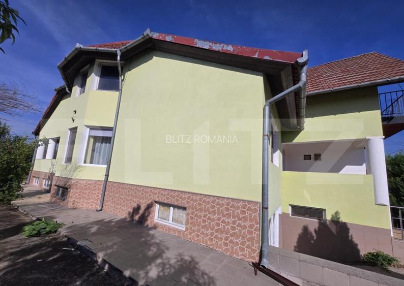 Casa cu 4 camere,200 mp utili, 800 mp teren, Sebes