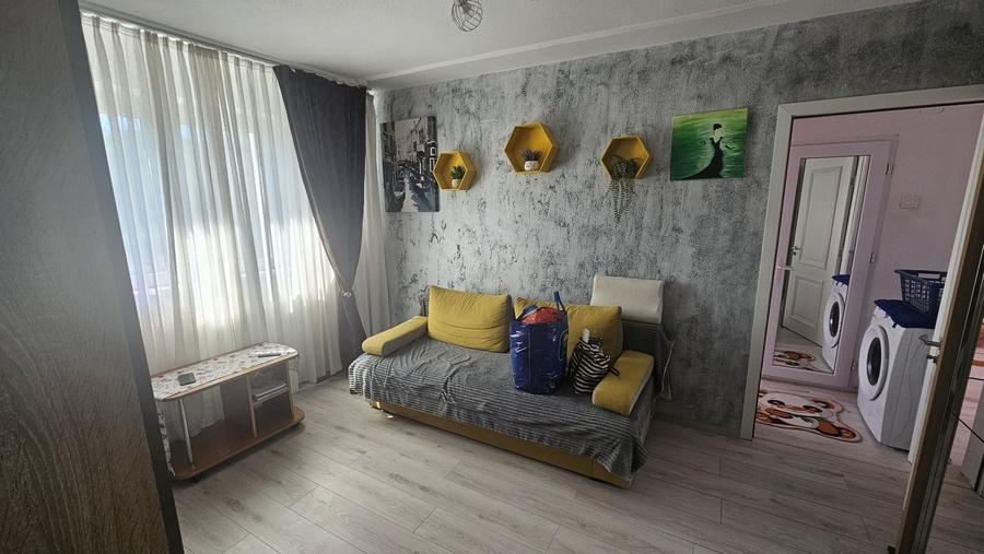 Inchiriez apartament 2 camere, mobilat si utilat, zona Gradina, Barlad - 2