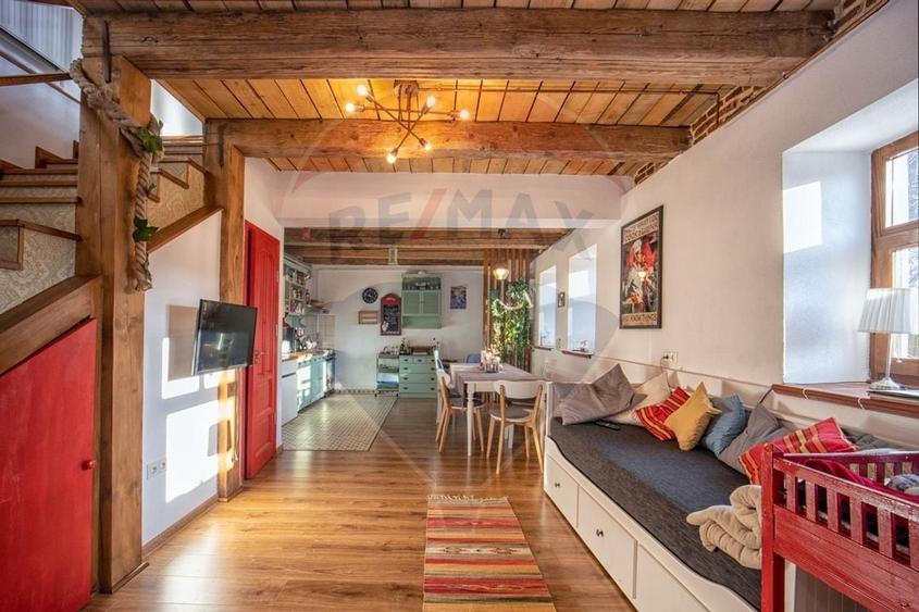 Casă cu două corpuri, teren 835 mp, str. I.L. Caragiale, Râșnov - 3