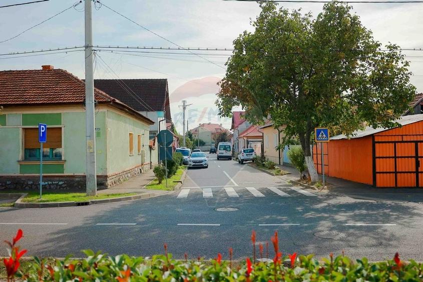 Casă cu 2 camere de vânzare în zona Ioșia Strada Arțarilor - 14