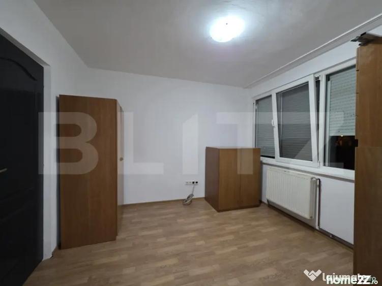 Apartament de vanzare 2 camere, 36 mp, zona Carpati 1 - 5