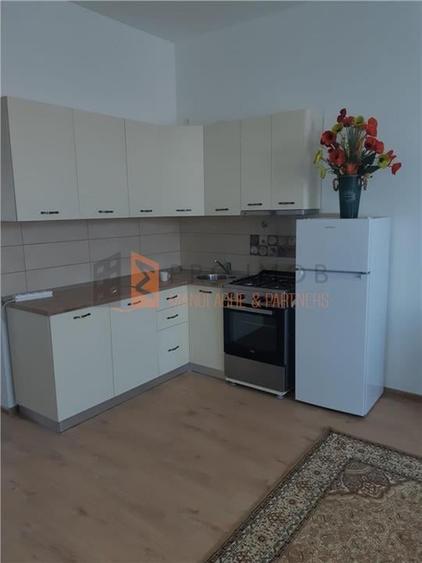 Apartament 3 camere cf 1 decomandat zona Centru - 7