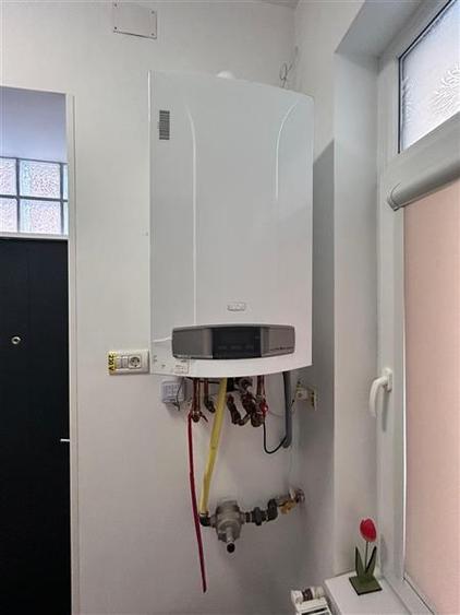 RESITA- CHIRIE, CABINET MEDICAL, SPATIU COMERCIAL SAU APARTAMENT LA CURTE; 2 cam - 18