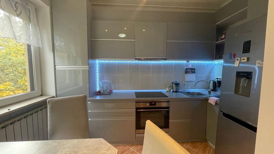 Apartament cu 2 camere semidecomandat, mobilat în Medicină