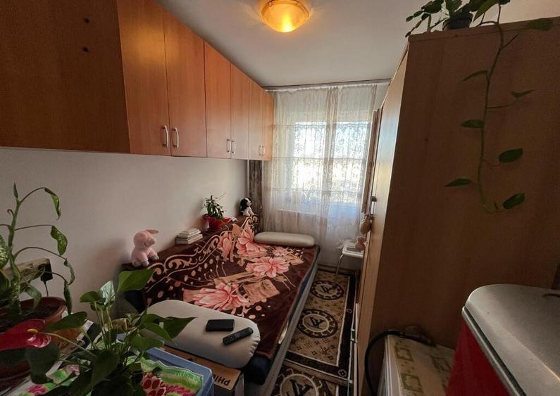 Garsoniera str Alunisului etajul 4 din 4 - 3