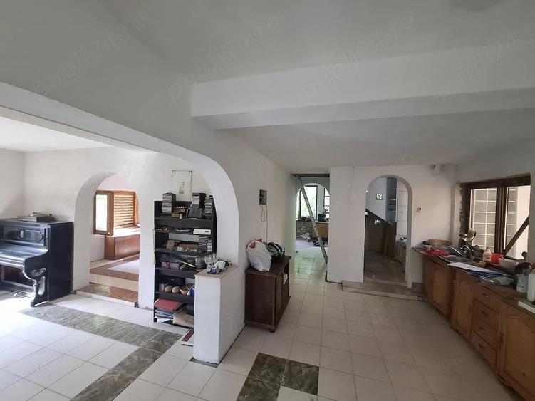 Fieni (Dambovita) Vand Casa cu 6 camere, P+Etaj+M - 9