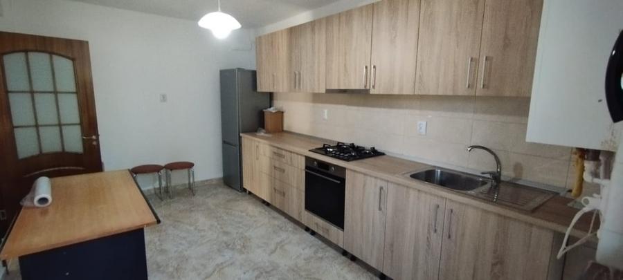 APARTAMENT 2 CAMERE, DECOMANDAT, BLOC NOU, MOBILAT SI UTILAT, - 1