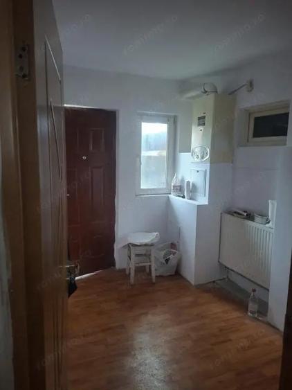 CASA SPATIOASA IN PLOIESTi COMPARTIMENTARE EXCELENTA-ZONA LINISTITA - 15