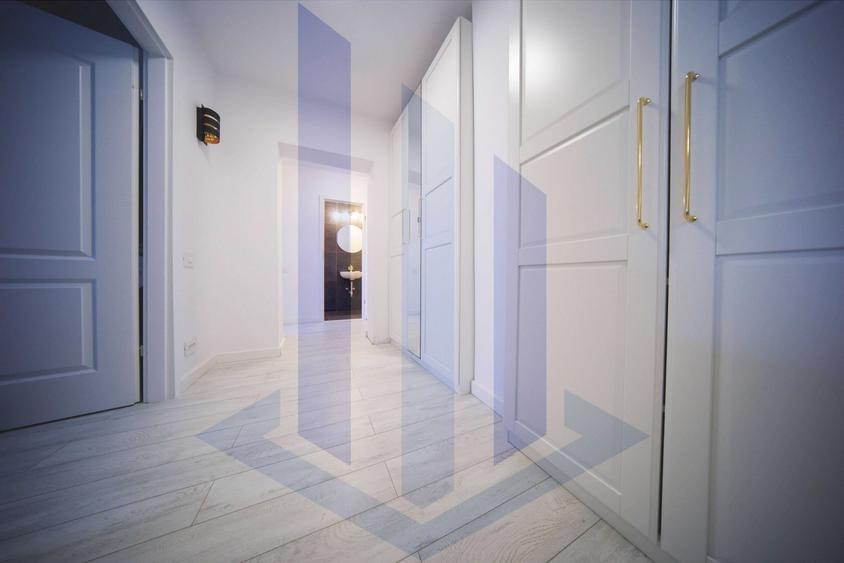 Apartament cu 3 camere semidecomandat în Moșilor