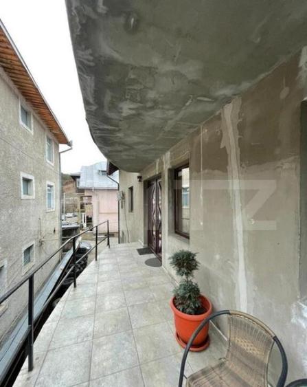 Apartament cu destinatii multiple, semifinisat, 227 mp, zona - 12