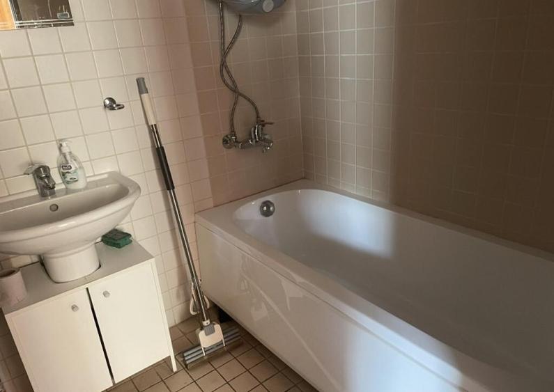 Apartament cu 2 camere de inchiriat in zona Astra - 5