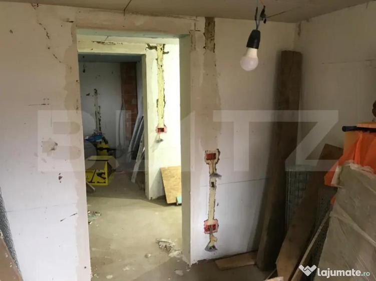 Casa batraneasca,partial renovata,loc. Meresti,3400mp teren - 16