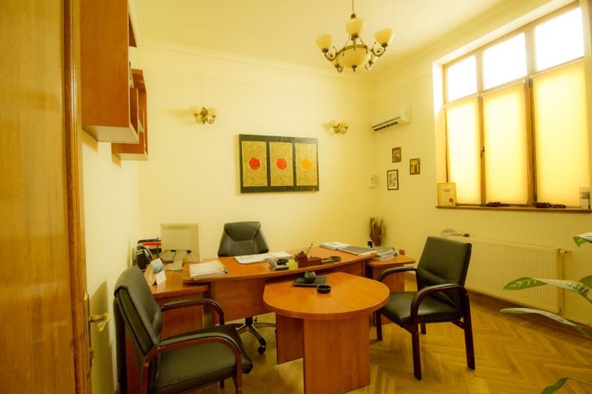 Vila S+P+1E de vanzare centru Constanta - 14